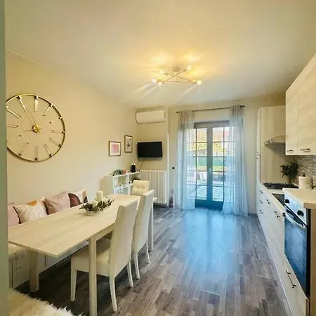 Cozy With Mountain View Apartamento